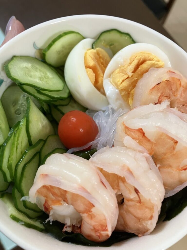 むきえびサラダ